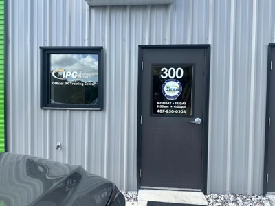 Wall & Window Graphics Photo